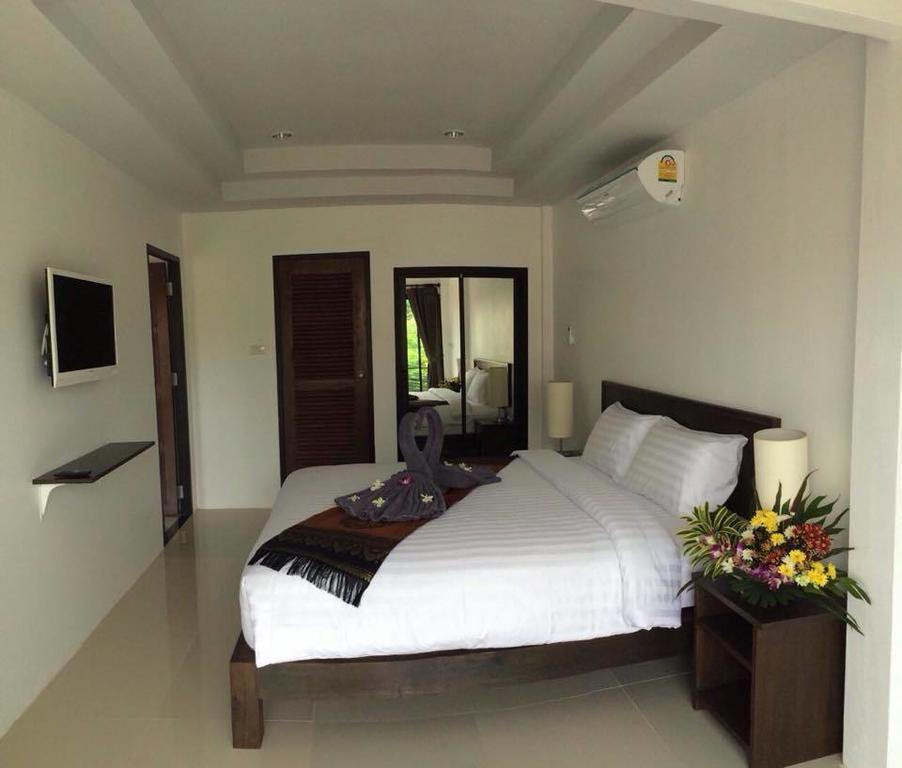 The Seashore Kamala Service Apartment Номер фото