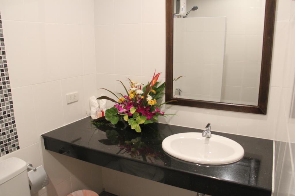 The Seashore Kamala Service Apartment Номер фото