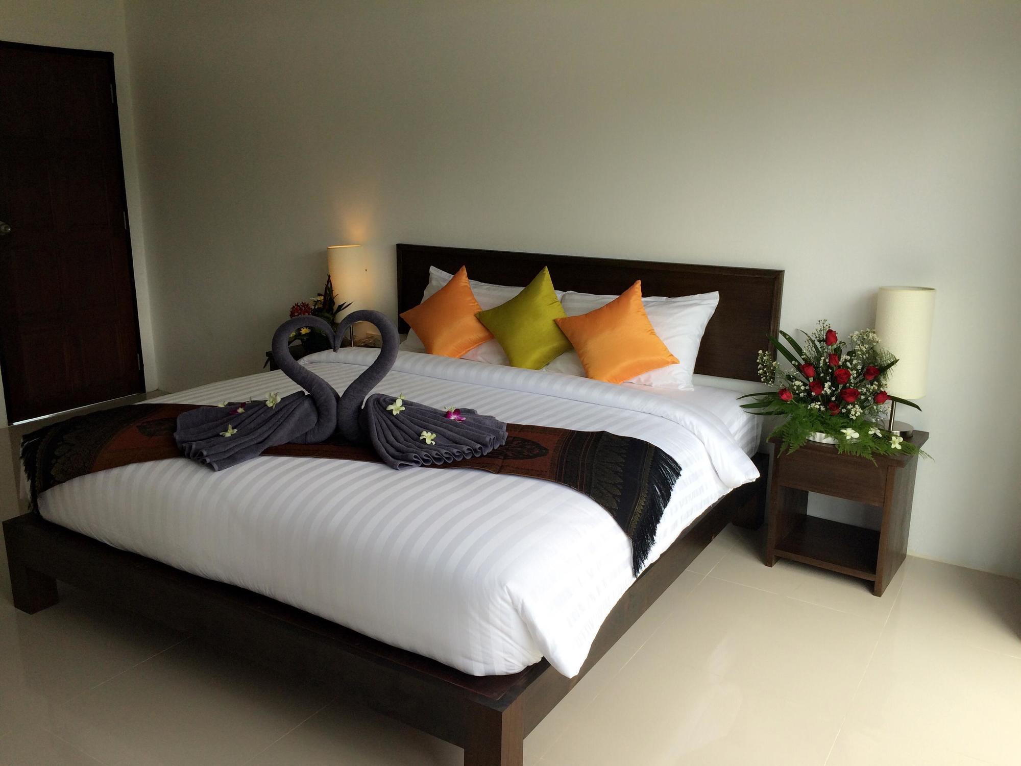 The Seashore Kamala Service Apartment Экстерьер фото